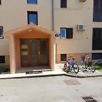 Stefan 1 شقة *