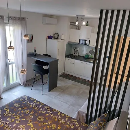 Apartment Stefan 1 *